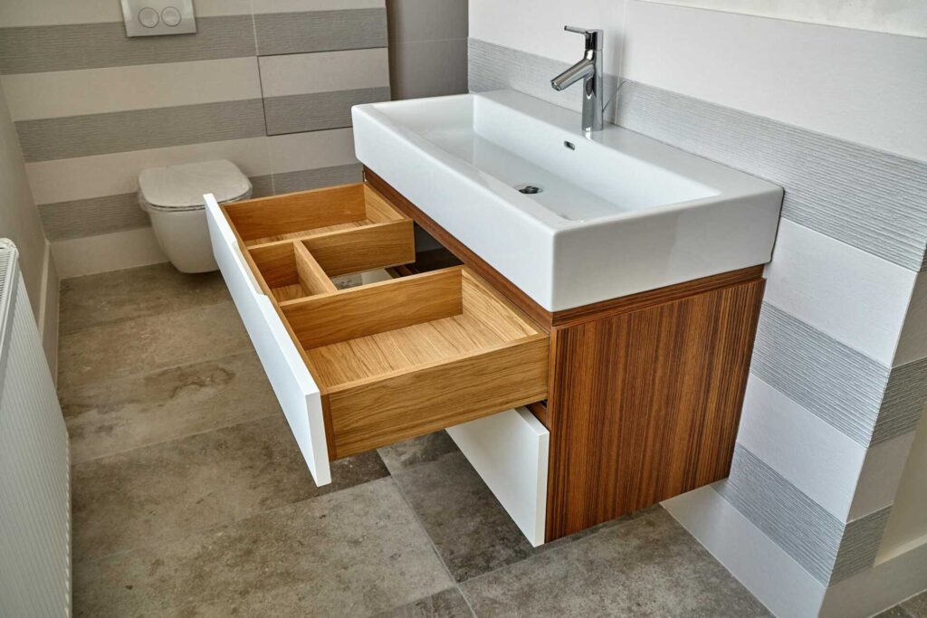 Innovative Bathroom Cabinet Storage Solutions: 10 Tips