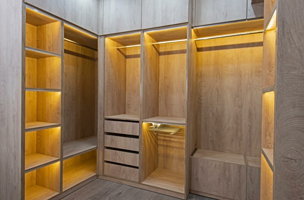 What Sets Luxury Custom Closet Design Apart?