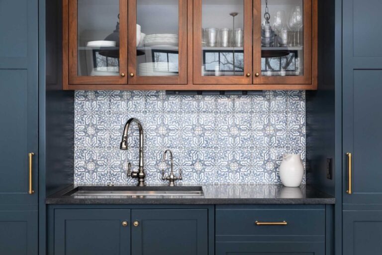 Why Hire Professional Kitchen Cabinet Designers?